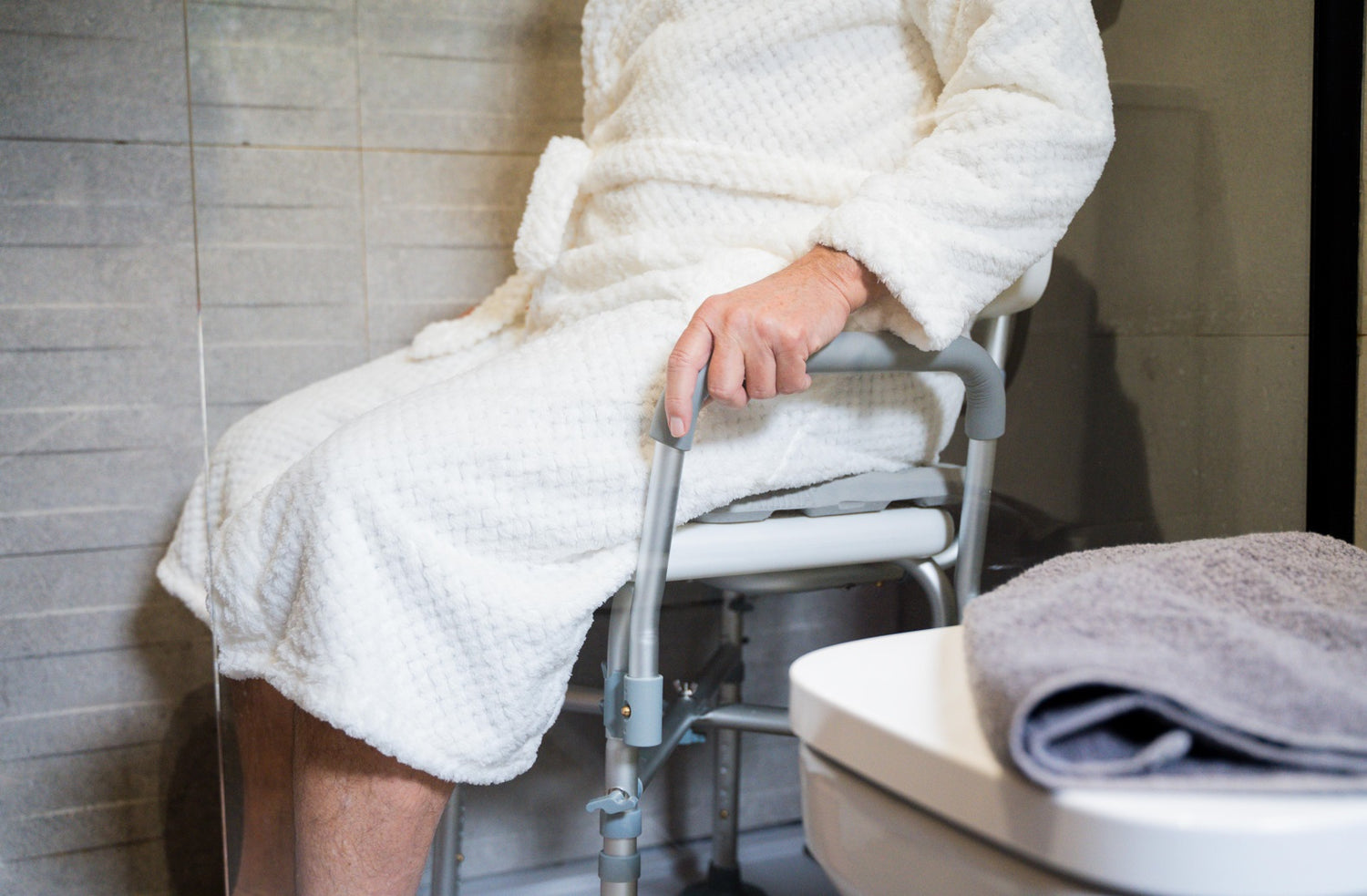 How to Shower a Person in a Wheelchair 🦽🚿