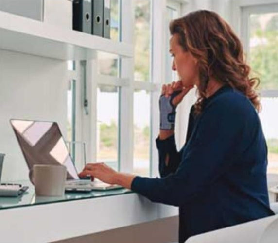 ergonomic-wrist-and-thumb-brace-comfort-fit-s-l-grey-beige-ortoprime-uk