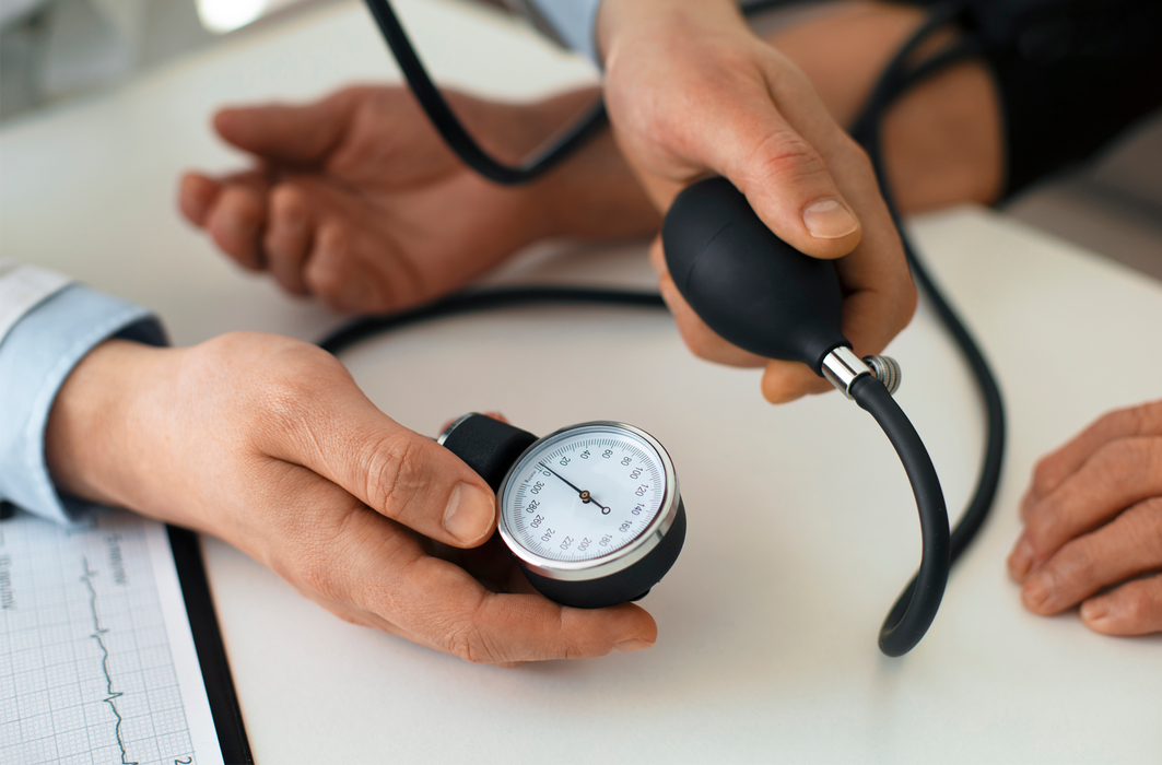 manual-sphygmomanometer-a50-with-arm-cuff-ortoprime-uk