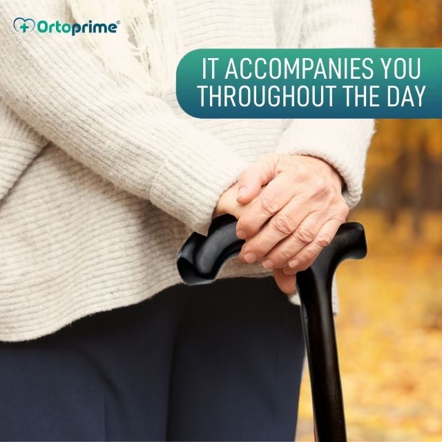 solid-dark-wood-cane-with-derby-handle-ortoprime-uk